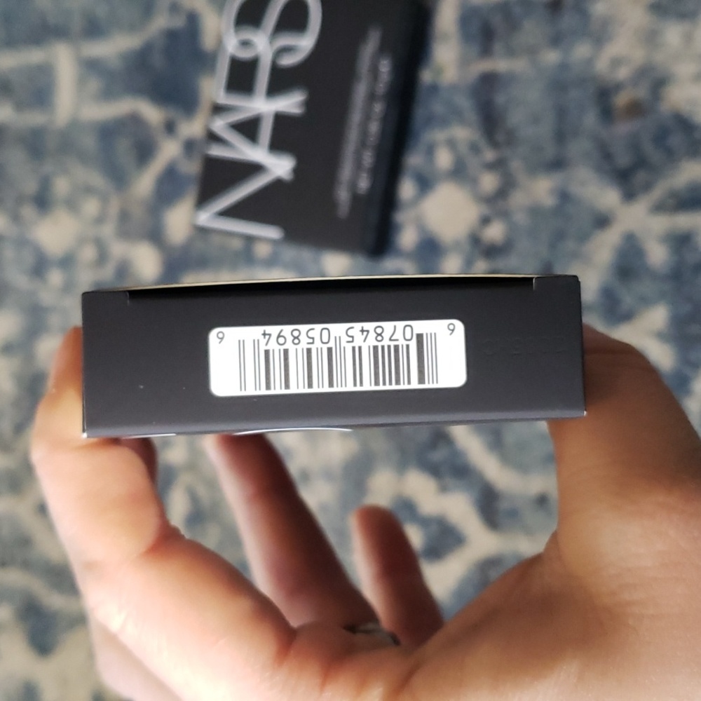 Two NARS Light Reflecting Setting Powder - Picture 2 of 4